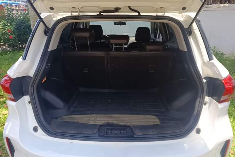 Used GAC Trumpchi GS4 2018 235T Automatic Two-Wheel Drive Luxury Smart Connectivity Version Trunk