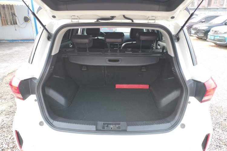 Used GAC Trumpchi GS4 2018 235T Automatic Two-Wheel Drive Luxury Smart Connectivity Version Trunk