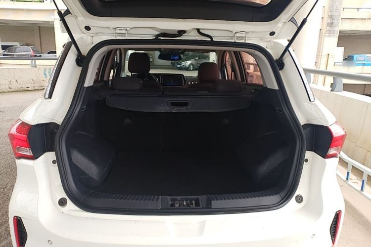 Used GAC Trumpchi GS4 2018 200T Manual Two-Wheel Drive Comfort Edition Trunk