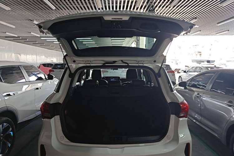 Used GAC Trumpchi GS4 2018 235T Automatic Two-Wheel Drive Luxury Smart Connectivity Version Trunk