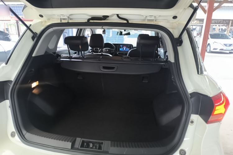 Used GAC Trumpchi GS4 2018 200T Manual Two-Wheel Drive Elite Edition Trunk