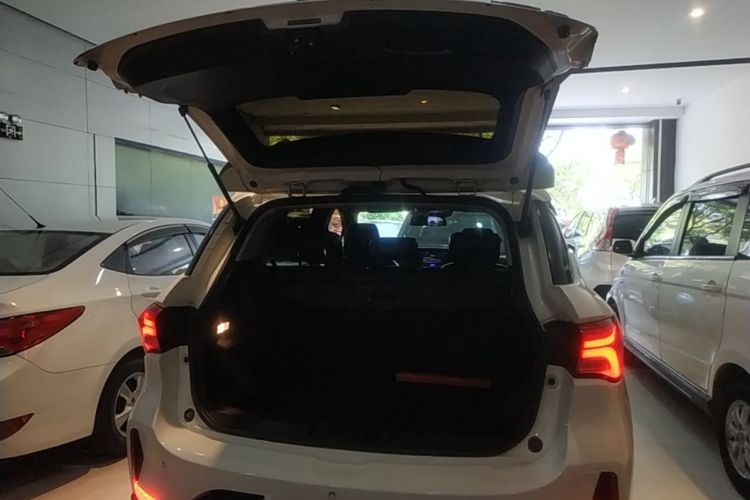 Used GAC Trumpchi GS4 2018 235T Automatic Two-Wheel Drive Luxury Smart Connectivity Millionth Anniversary Edition Trunk