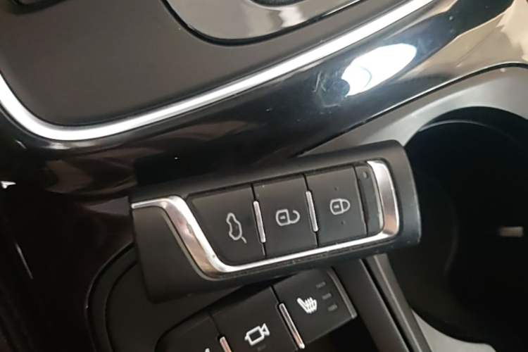 Used GAC Trumpchi GS4 2018 235T Automatic Two-Wheel Drive Luxury Smart Connectivity Version Vehicle Key
