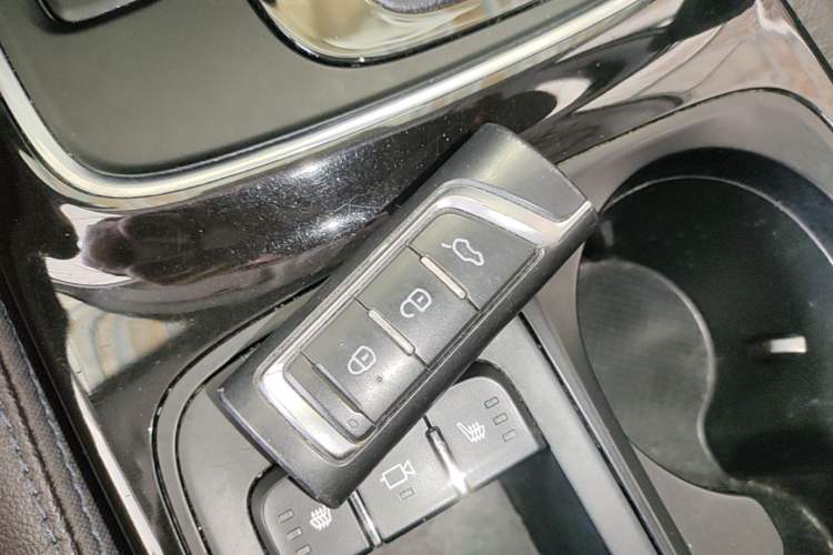 Used GAC Trumpchi GS4 2018 235T Automatic Two-Wheel Drive Luxury Smart Connectivity Version Vehicle Key