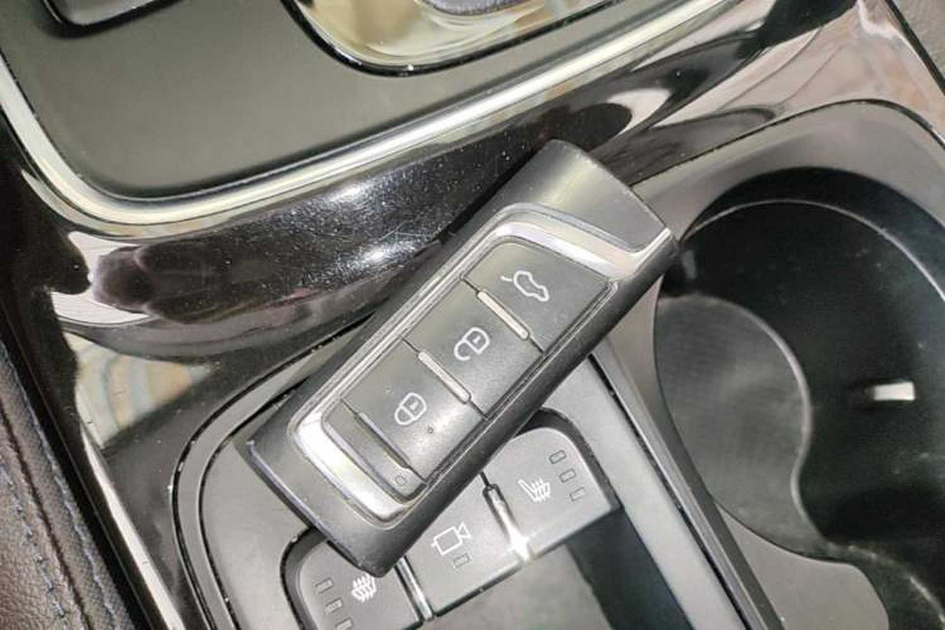 Used GAC Trumpchi GS4 2018 235T Automatic Two-Wheel Drive Luxury Smart Connectivity Version Vehicle Key