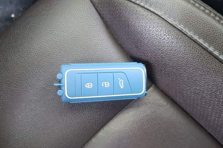 Used GAC Trumpchi GS4 2018 235T Automatic Two-Wheel Drive Luxury Smart Connectivity Version Vehicle Key
