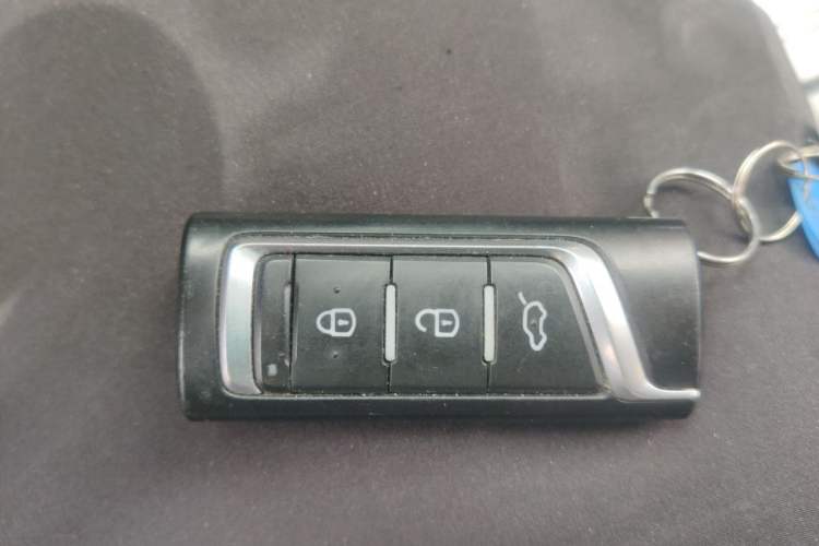 Used GAC Trumpchi GS4 2018 235T Automatic Two-Wheel Drive Luxury Smart Connectivity Version Vehicle Key