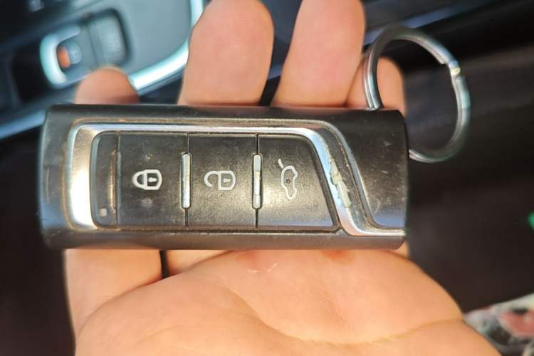 Used GAC Trumpchi GS4 2018 235T Automatic Two-Wheel Drive Luxury Smart Connectivity Version Vehicle Key