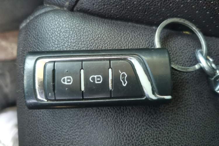 Used GAC Trumpchi GS4 2018 235T Automatic Two-Wheel Drive Elite Millionth Anniversary Edition Vehicle Key