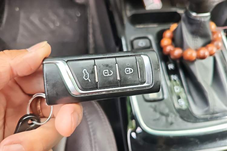Used GAC Trumpchi GS4 2018 235T Automatic Two-Wheel Drive Luxury Smart Connectivity Version Vehicle Key