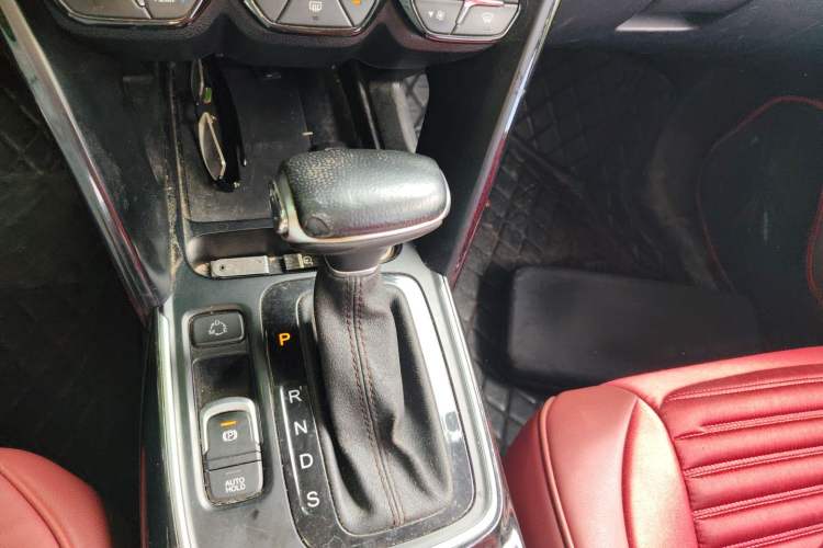 Used GAC Trumpchi GS4 2018 235T Automatic Two-Wheel Drive Elite Edition Gear Lever