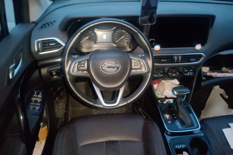 Used GAC Trumpchi GS4 2018 235T Automatic Two-Wheel Drive Luxury Smart Connectivity Millionth Anniversary Edition Steering Wheel