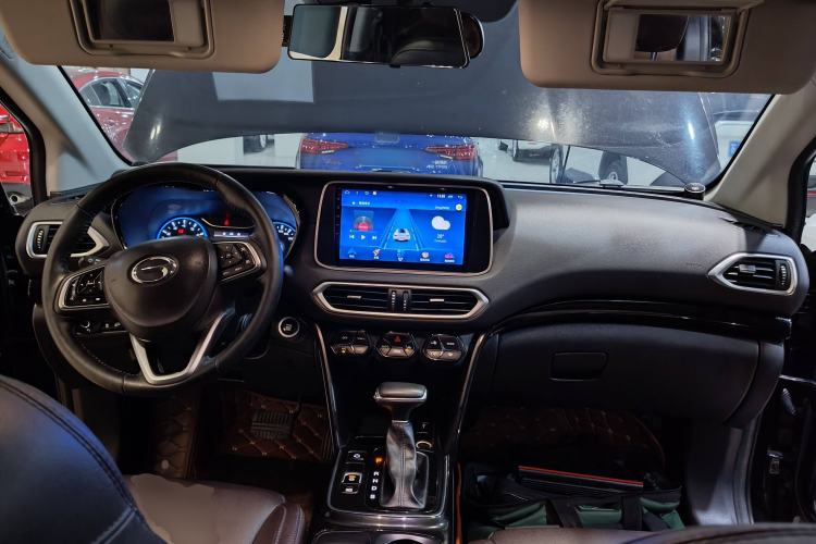 Used GAC Trumpchi GS4 2019 270T Automatic Two-Wheel Drive Luxury Smart Connectivity Model Center Console