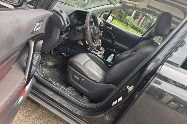 Used GAC Trumpchi GS4 2019 270T Automatic Two-Wheel Drive Luxury Smart Connectivity Model Driver Seat