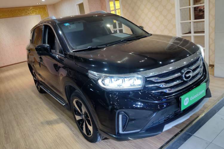 Used GAC Trumpchi GS4 2019 270T Automatic Two-Wheel Drive Luxury Smart Connectivity Model Front Right 45 Deg