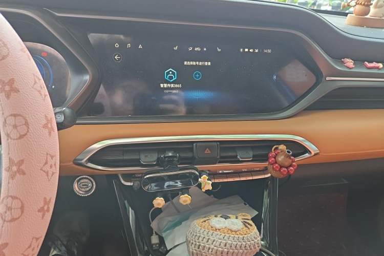 Used GAC Trumpchi GS4 2019 270T Automatic Two-Wheel Drive Luxury Smart Connectivity Model Audio And AC Panel