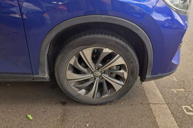 Used GAC Trumpchi GS4 2019 270T Automatic Two-Wheel Drive Luxury Smart Connectivity Model Right Front Wheel Hub