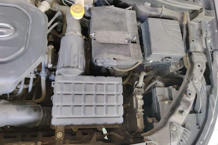 Used GAC Trumpchi GS4 2019 270T Automatic Two-Wheel Drive Luxury Smart Connectivity Model Engine Bay Left