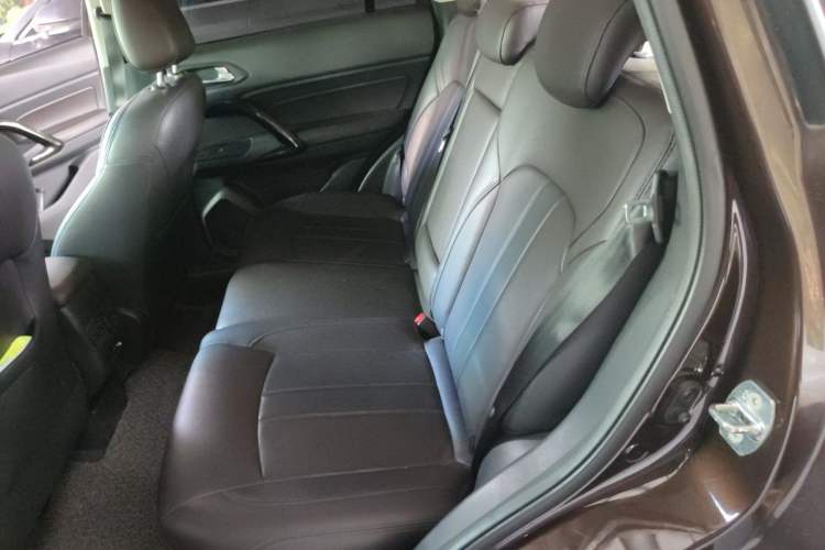Used GAC Trumpchi GS4 2019 270T Automatic Two-Wheel Drive Luxury Smart Connectivity Model Interior 4