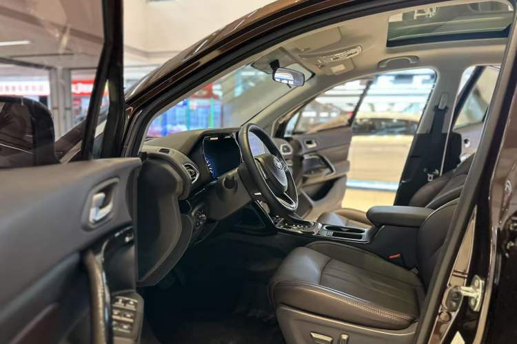 Used GAC Trumpchi GS4 2019 270T Automatic Two-Wheel Drive Luxury Smart Connectivity Model Interior 5