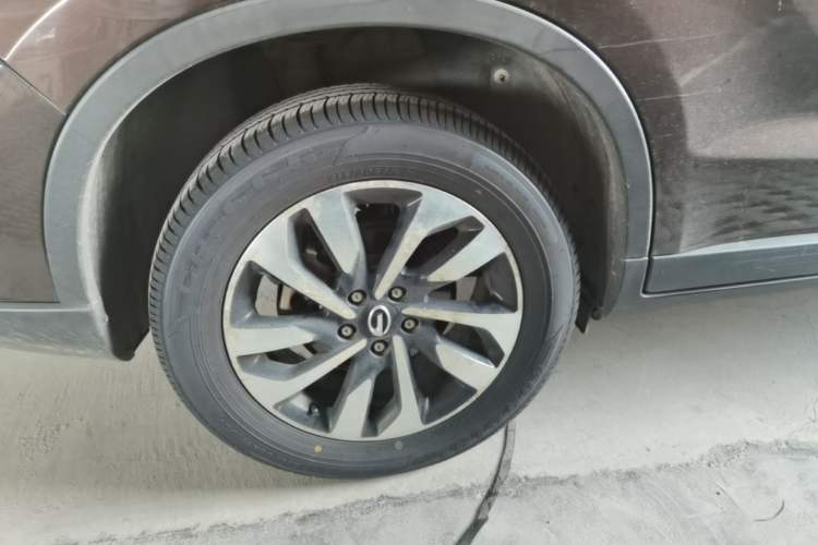Used GAC Trumpchi GS4 2019 270T Automatic Two-Wheel Drive Elite Edition Right Rear Wheel Hub