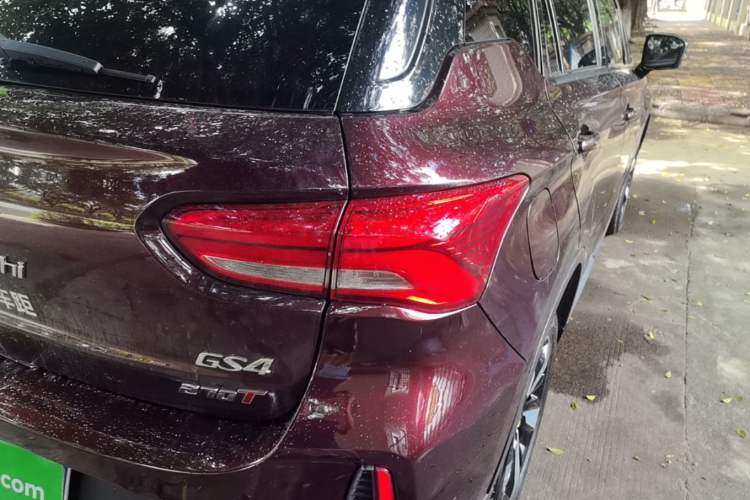 Used GAC Trumpchi GS4 2019 270T Automatic Two-Wheel Drive Luxury Smart Connectivity Model Right Rear Taillight