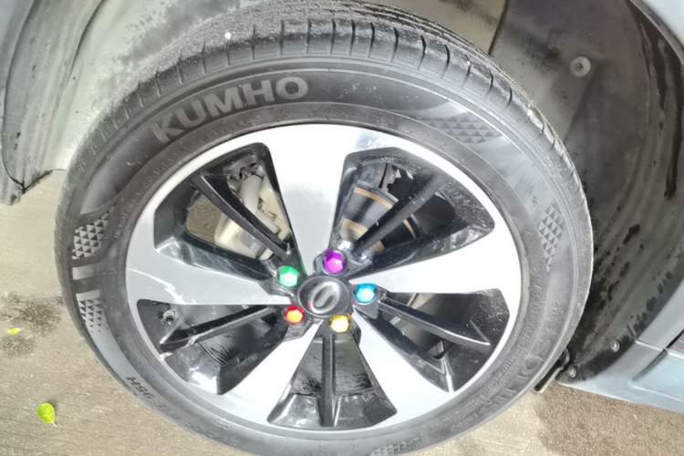 Used GAC Trumpchi GS4 2019 270T Automatic Two-Wheel Drive Luxury Smart Connectivity Model Right Rear Wheel Hub