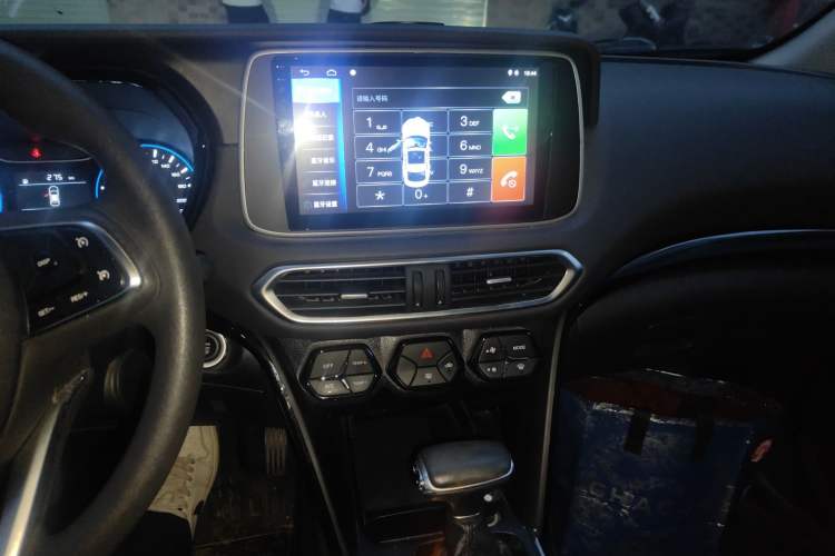 Used GAC Trumpchi GS4 2019 270T Automatic Two-Wheel Drive Elite Edition Audio And AC Panel