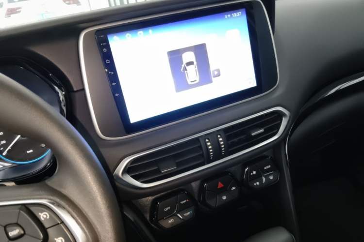 Used GAC Trumpchi GS4 2019 270T Automatic Two-Wheel Drive Elite Edition Audio And AC Panel