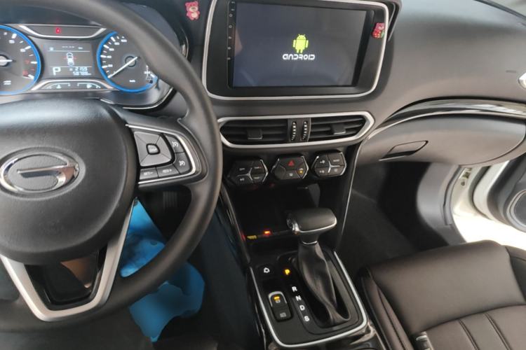Used GAC Trumpchi GS4 2019 270T Automatic Two-Wheel Drive Elite Edition Center Console