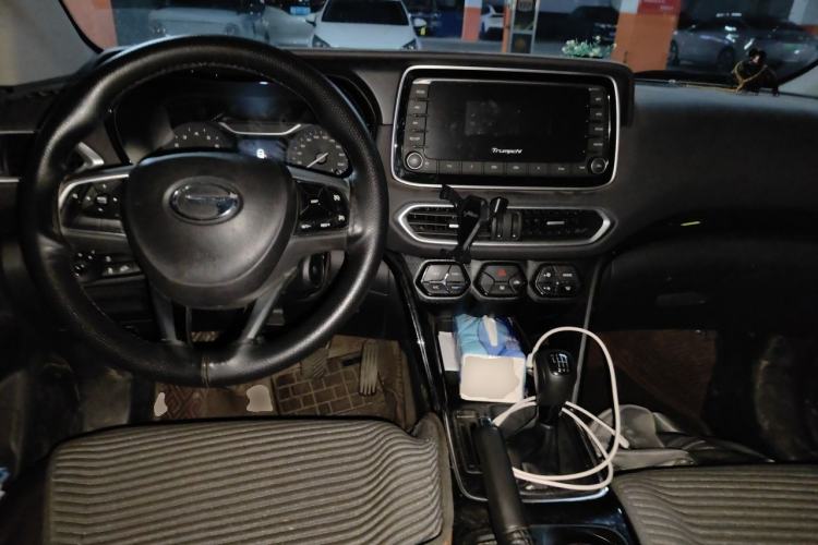 Used GAC Trumpchi GS4 2019 270T Manual Two-Wheel-Drive Elite Edition Center Console