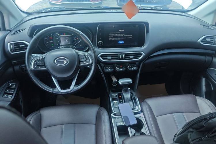 Used GAC Trumpchi GS4 2019 270T Automatic Two-Wheel Drive Luxury Smart Connectivity Model Center Console