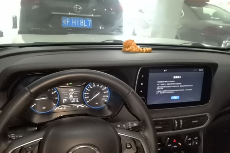 Used GAC Trumpchi GS4 2019 270T Automatic Two-Wheel Drive Luxury Smart Connectivity Model Center Console