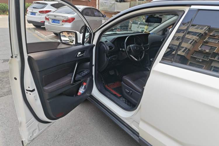 Used GAC Trumpchi GS4 2019 270T Automatic Two-Wheel Drive Luxury Smart Connectivity Model Driver Seat