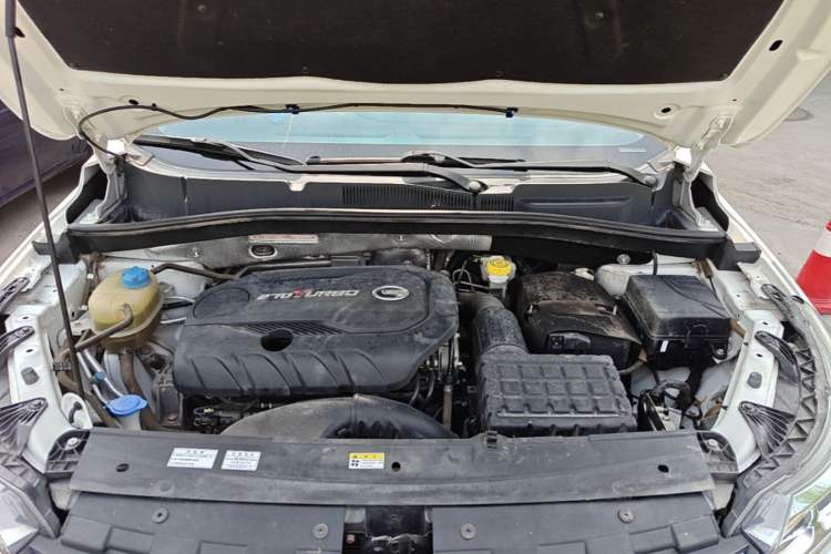 Used GAC Trumpchi GS4 2019 270T Manual Two-Wheel-Drive Elite Edition Engine Bay