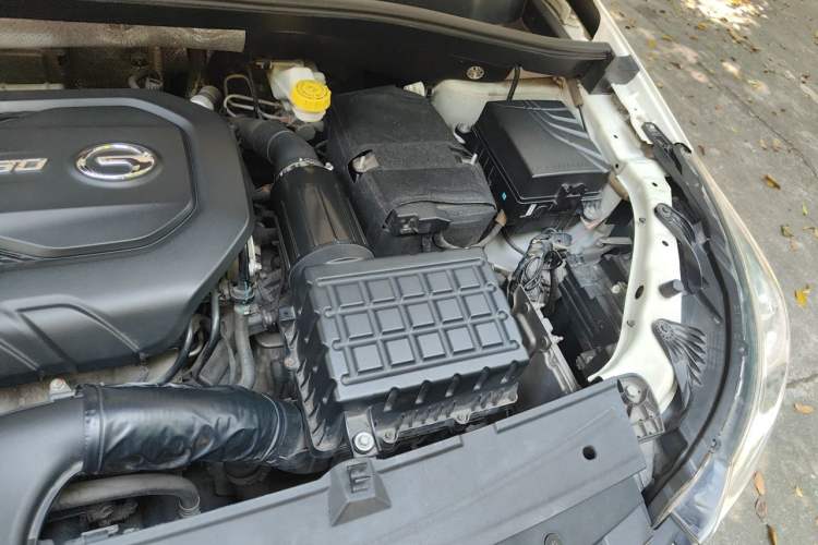 Used GAC Trumpchi GS4 2019 270T Automatic Two-Wheel Drive Luxury Smart Connectivity Model Engine Bay Left