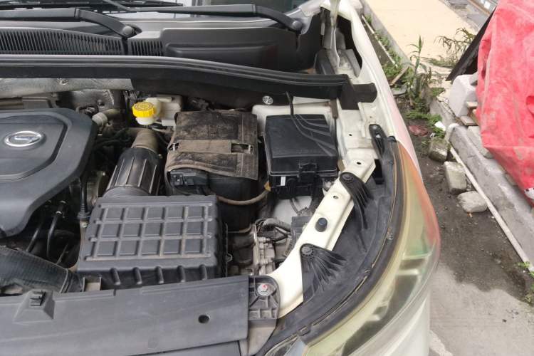 Used GAC Trumpchi GS4 2019 270T Automatic Two-Wheel Drive Luxury Smart Connectivity Model Engine Bay Left