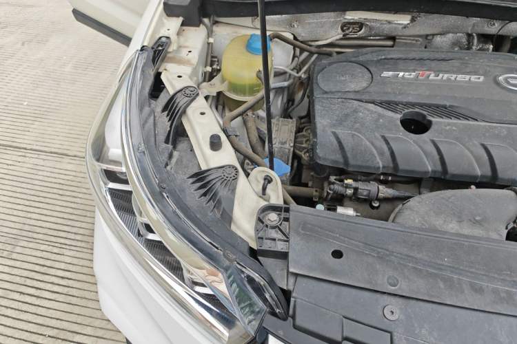Used GAC Trumpchi GS4 2019 270T Automatic Two-Wheel Drive Supreme Edition Engine Bay Right