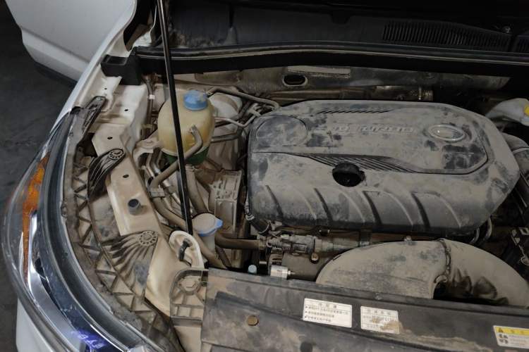 Used GAC Trumpchi GS4 2019 270T Manual Two-Wheel-Drive Elite Edition Engine Bay Right