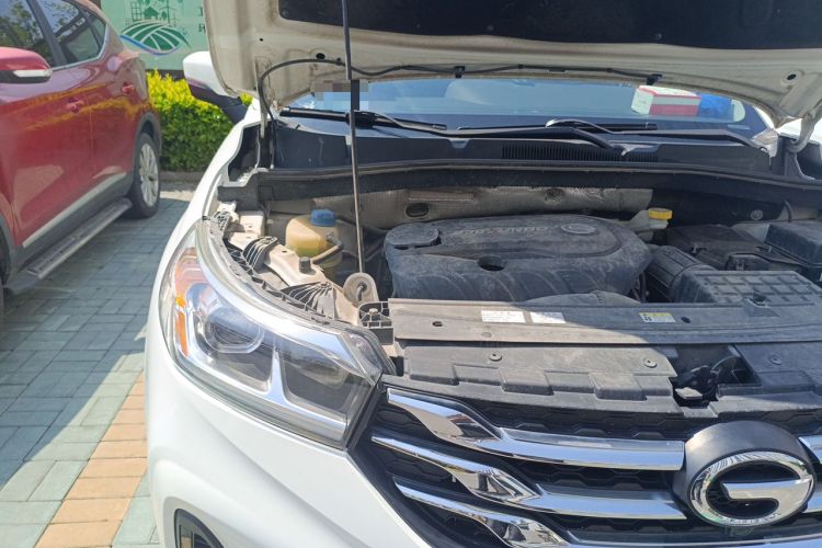 Used GAC Trumpchi GS4 2019 270T Manual Two-Wheel-Drive Elite Edition Engine Bay Right