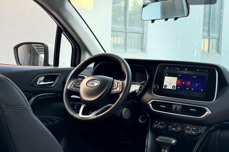 Used GAC Trumpchi GS4 2019 270T Automatic Two-Wheel Drive Luxury Smart Connectivity Model Exterior 3