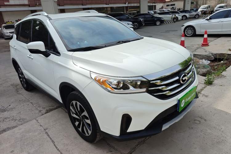 Used GAC Trumpchi GS4 2019 270T Manual Two-Wheel-Drive Elite Edition Front Right 45 Deg