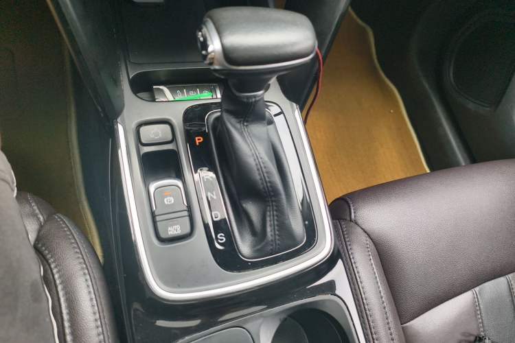 Used GAC Trumpchi GS4 2019 270T Automatic Two-Wheel Drive Luxury Smart Connectivity Model Gear Lever