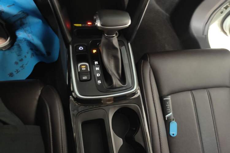 Used GAC Trumpchi GS4 2019 270T Automatic Two-Wheel Drive Elite Edition Gear Lever