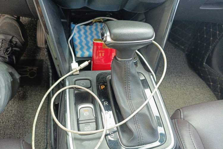 Used GAC Trumpchi GS4 2019 270T Automatic Two-Wheel Drive Luxury Smart Connectivity Model Gear Lever