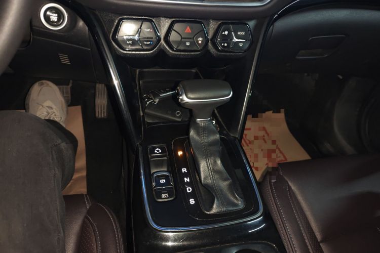 Used GAC Trumpchi GS4 2019 270T Automatic Two-Wheel Drive Elite Edition Gear Lever
