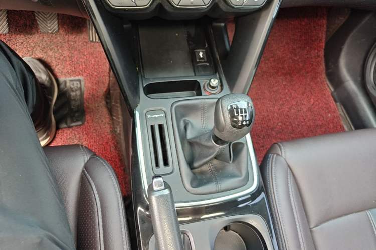 Used GAC Trumpchi GS4 2019 270T Manual Two-Wheel-Drive Elite Edition Gear Lever