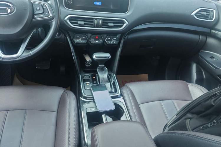 Used GAC Trumpchi GS4 2019 270T Automatic Two-Wheel Drive Luxury Smart Connectivity Model Gear Lever
