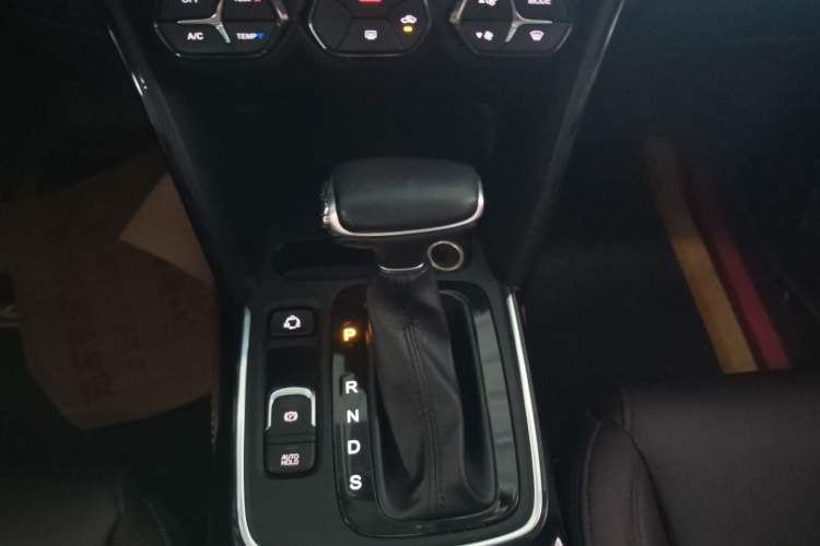 Used GAC Trumpchi GS4 2019 270T Automatic Two-Wheel Drive Elite Edition Gear Lever