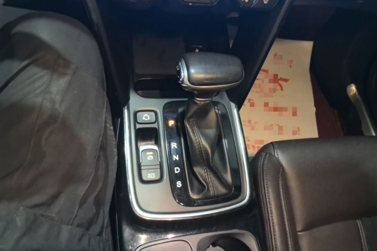 Used GAC Trumpchi GS4 2019 270T Automatic Two-Wheel Drive Elite Edition Gear Lever
